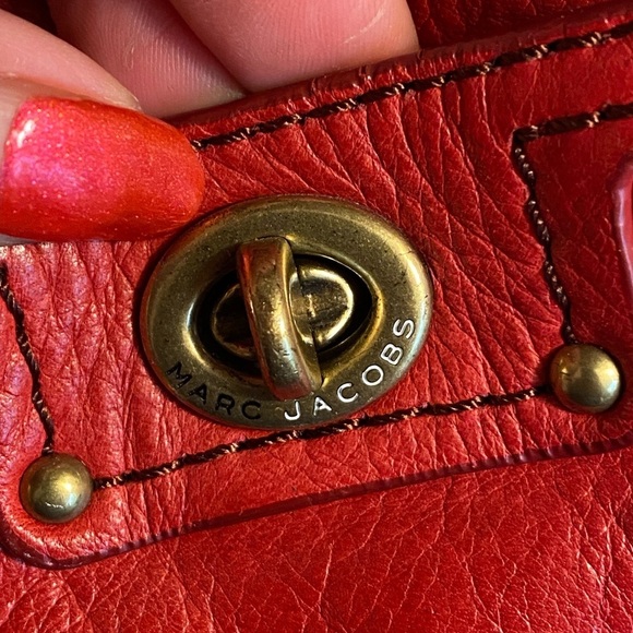 Marc Jacobs Leather Hobo Shoulder Bag - Picture 11 of 16